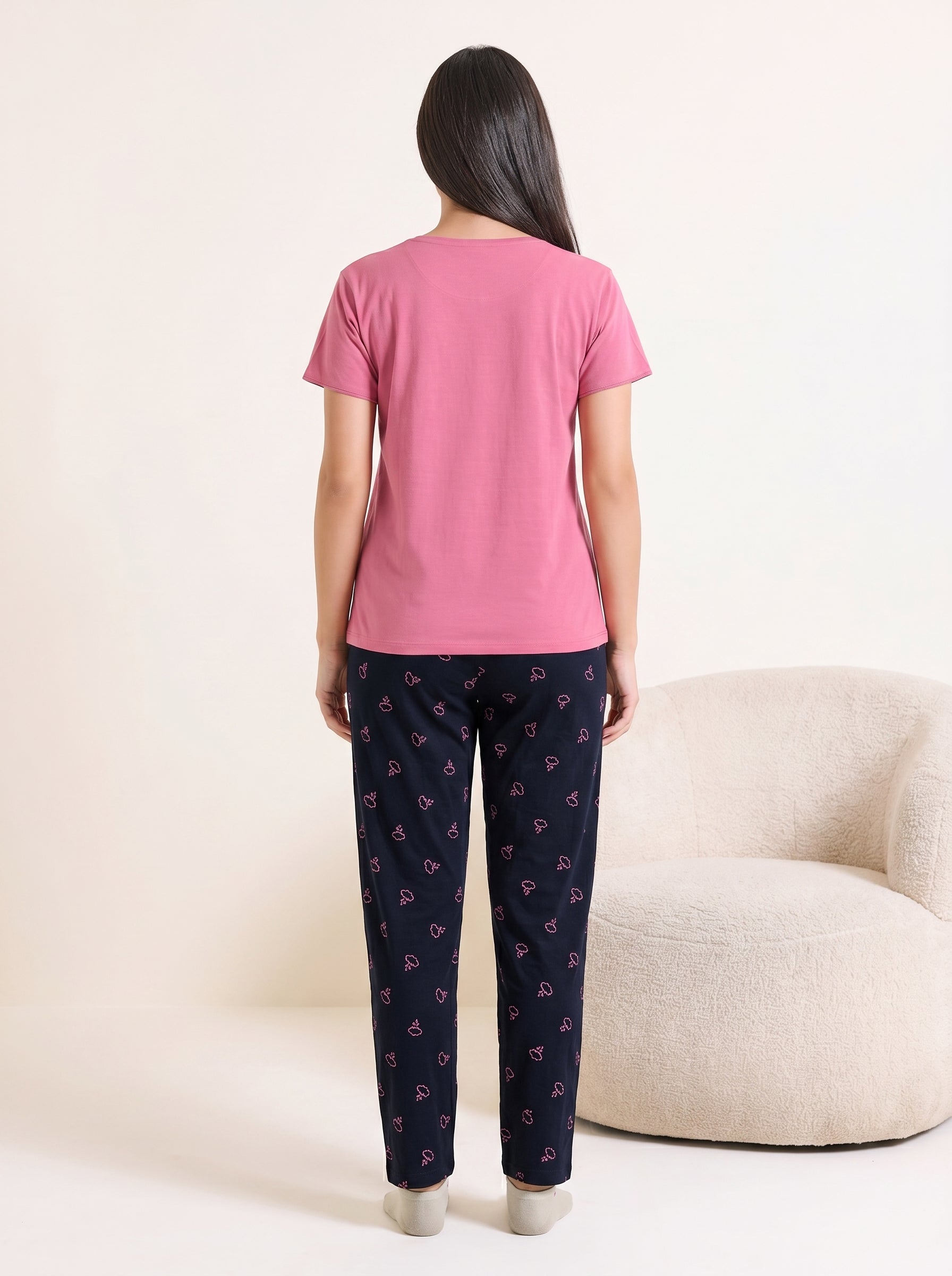 Sea-You Hosiery Nightsuit